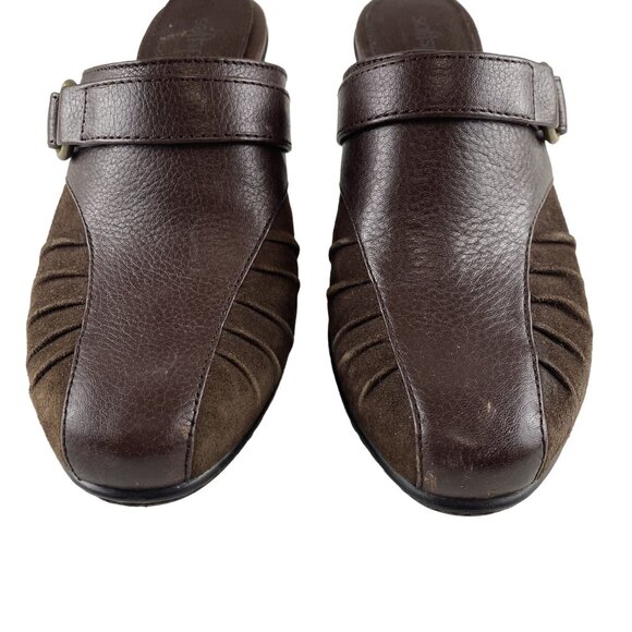Softspots Womens 6M Brown Suede Leather Mules W Ruched Detailing & Buckle - Picture 2 of 13
